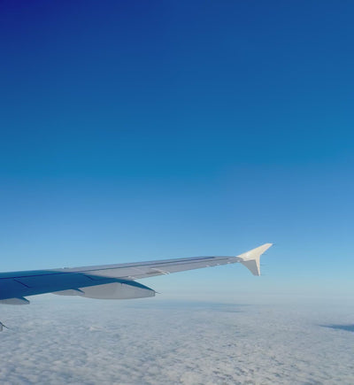 Flugzeug Flügel über den Wolken – Aviation Design für Socken, Lanyards und Flugzeug Merchandise